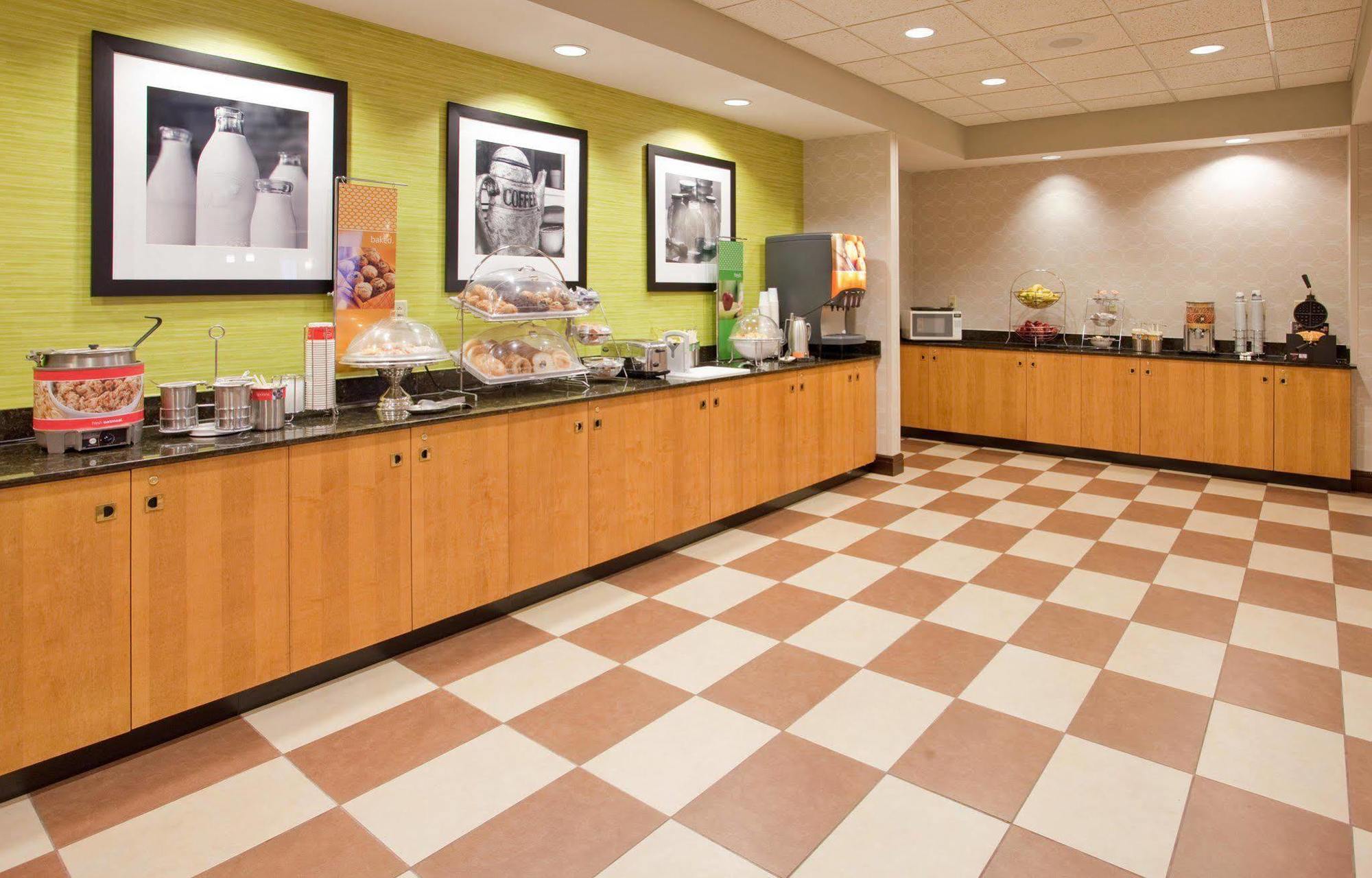 Hampton Inn Norfolk Zewnętrze zdjęcie