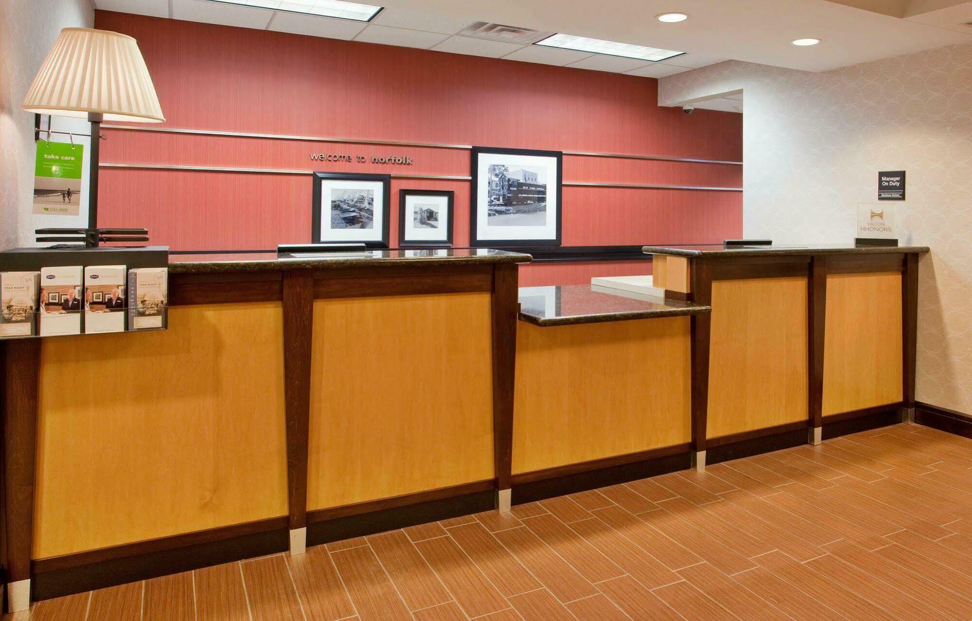 Hampton Inn Norfolk Zewnętrze zdjęcie